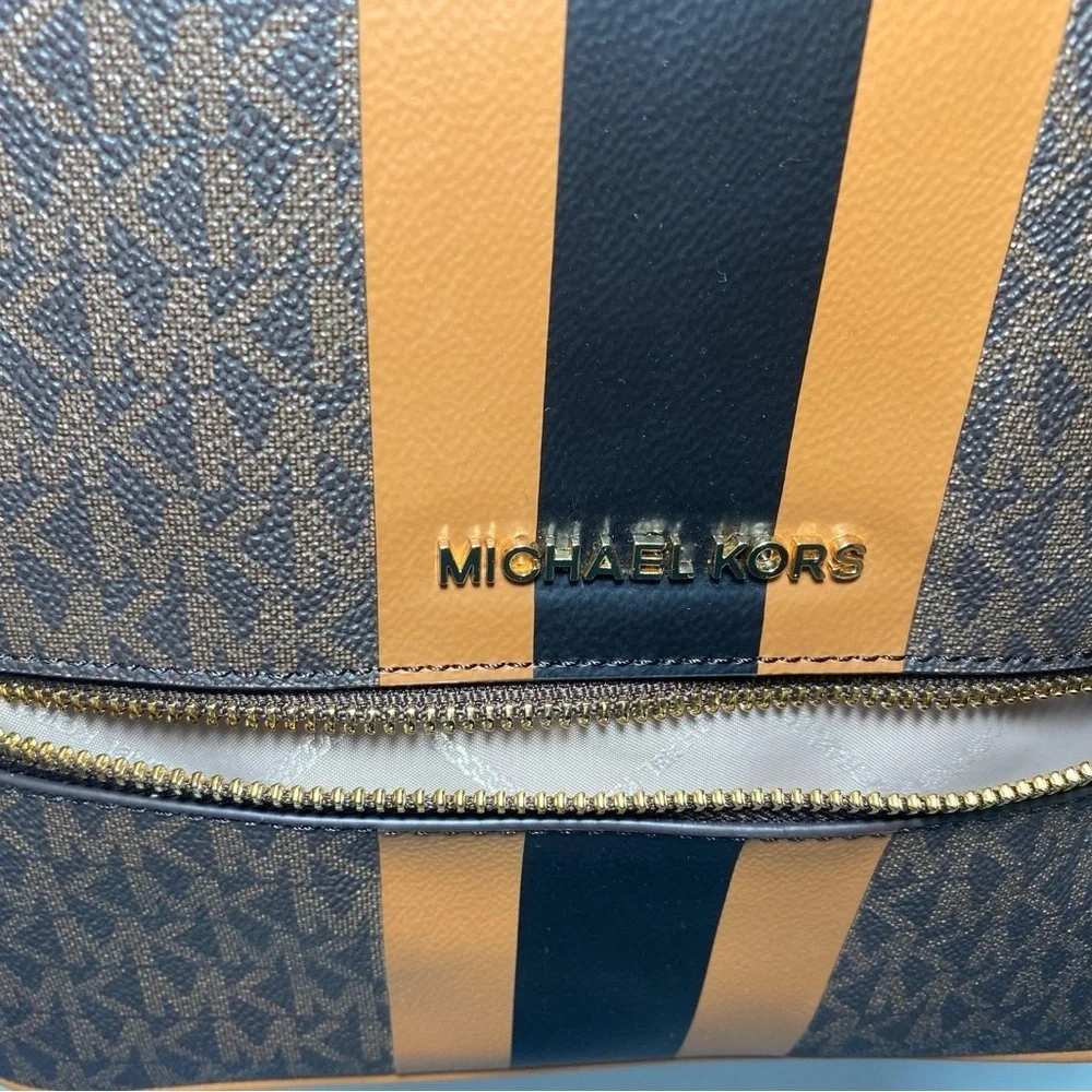 NWT Michael Kors Rhea medium backpack